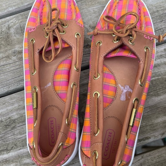 Colorful Plaid Women's Boat Shoes - Picture 5 of 9